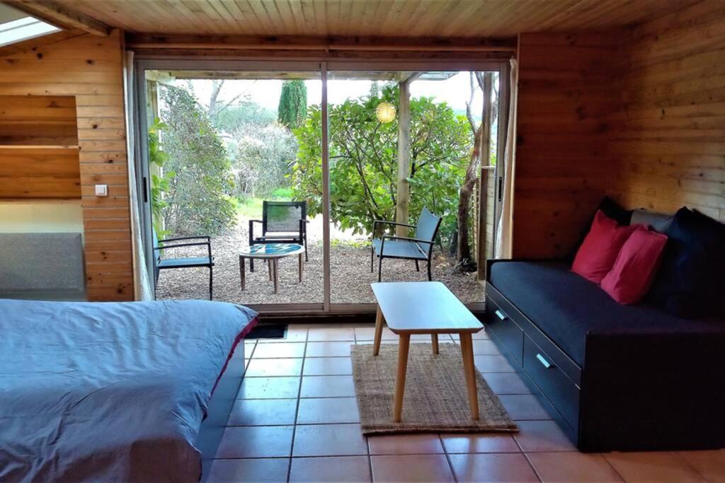 32m2 - Dans Propriété Avec Vue Imprenable Sur Le Du Salagou