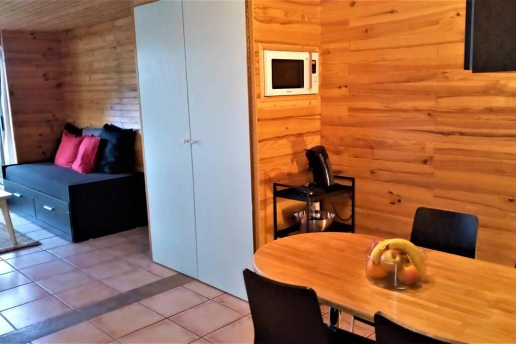 Apartment 32m2 - Dans Propriete Avec Vue Imprenable Sur Le Du Salagou